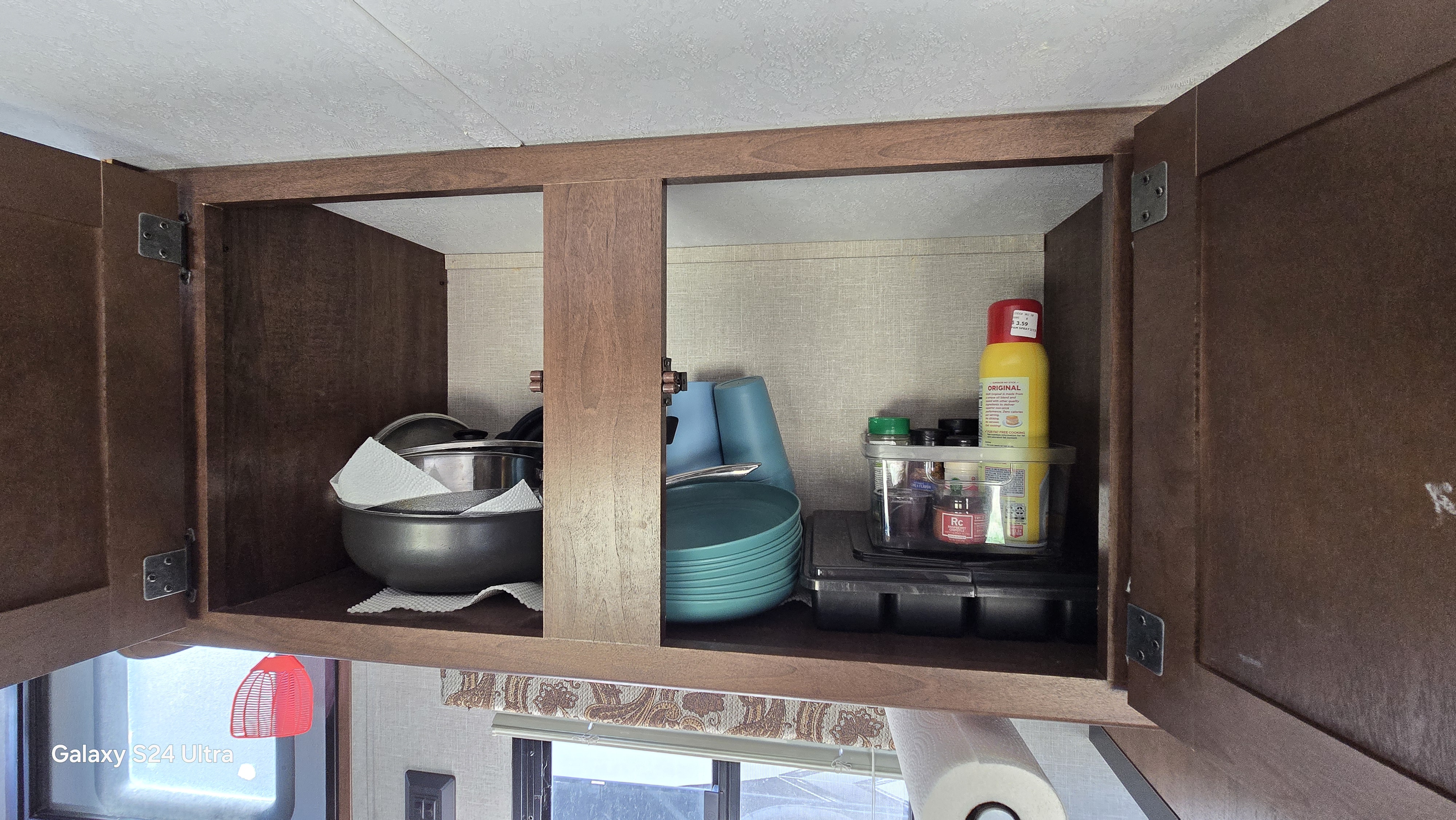  Basecamp Hideout - 30 ft 1 slide bunkhouse, sleeps 8