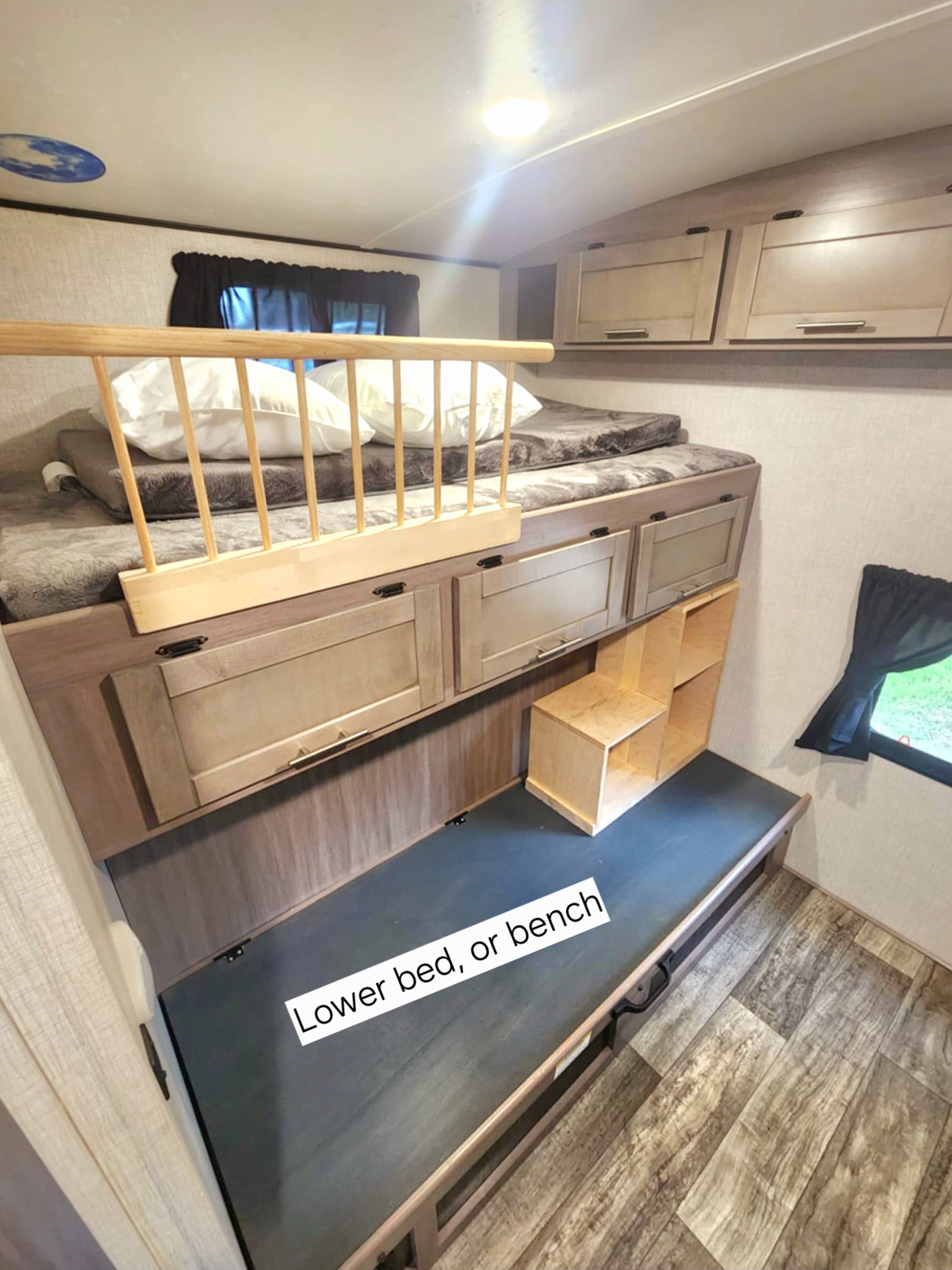 Expedition - 38 ft 2 Bedroom 1.5 bath Luxury 4 season Loaded Travel Trailer