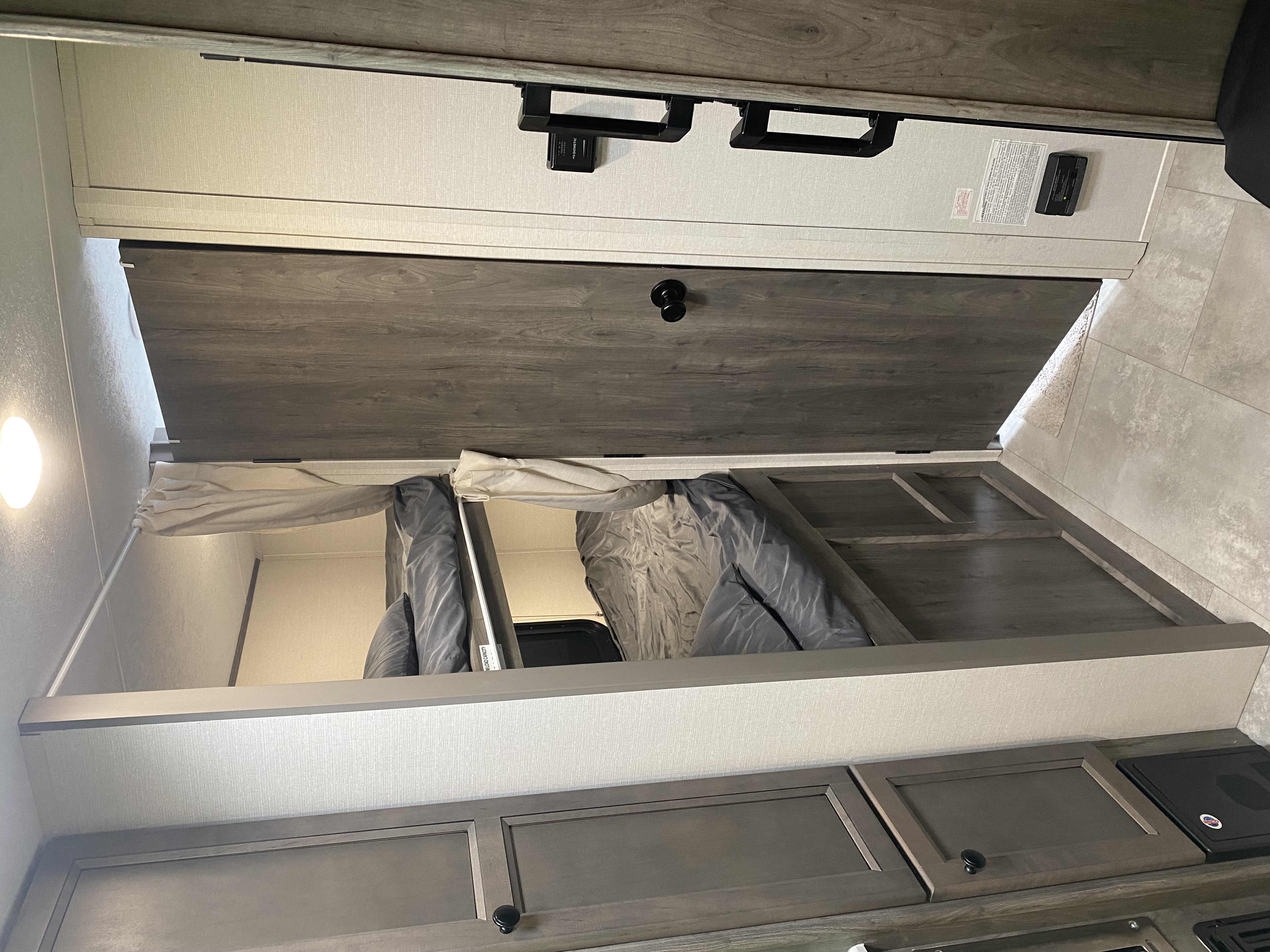 2021 Coachman Apex