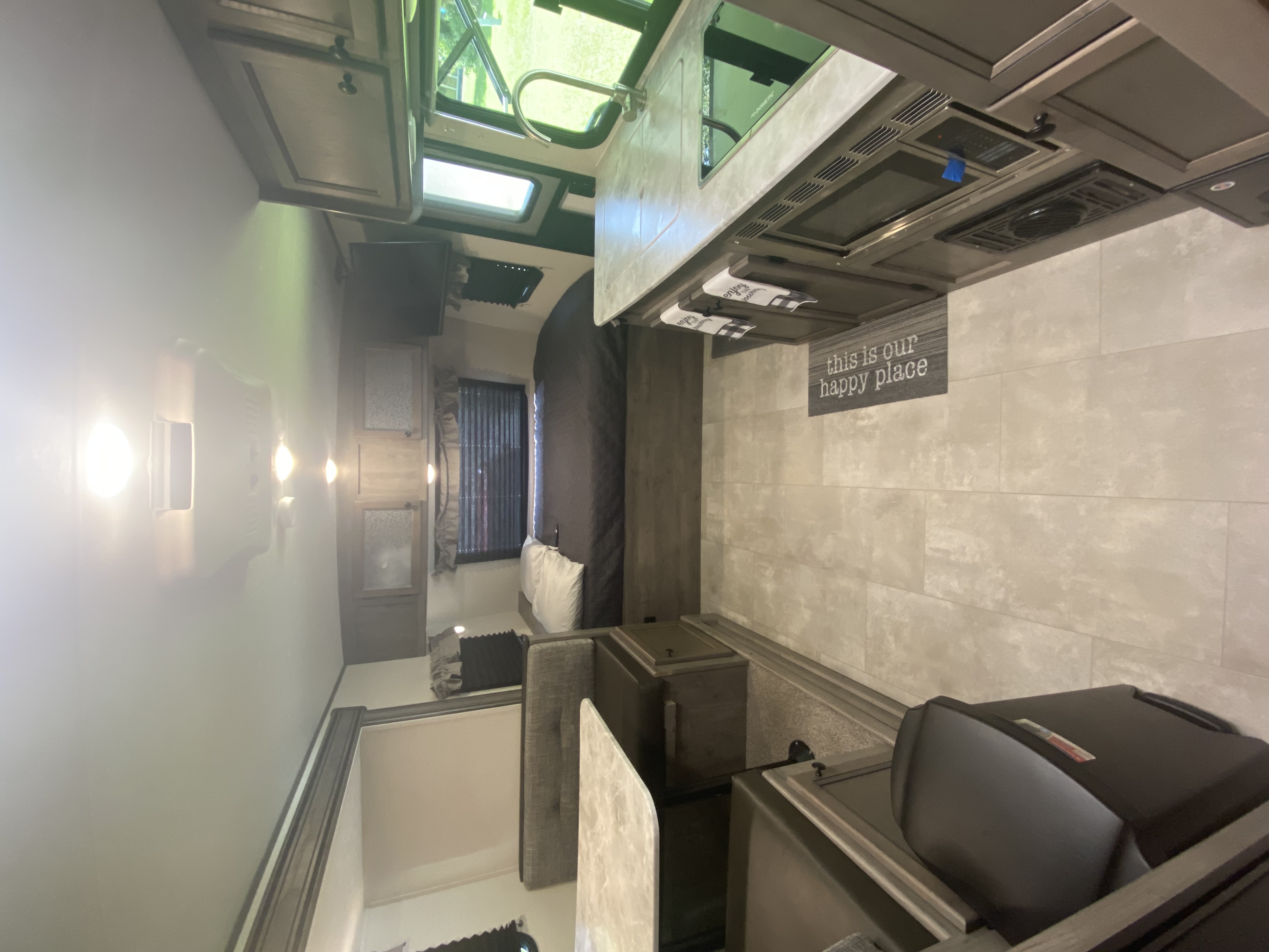 2021 Coachman Apex